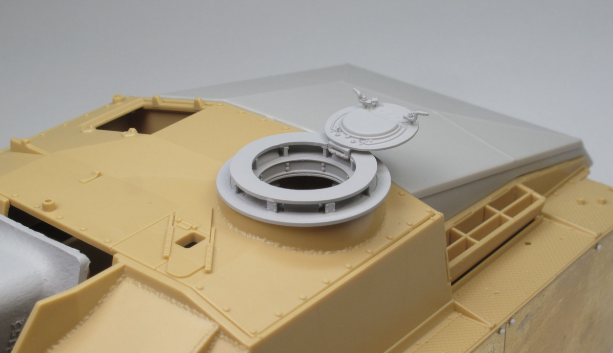 Panzer Art RE35-664 StuG III/IV Commander coupole (Modèle final) 1/35