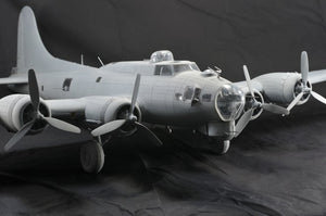 HK Models 01E04 B-17 Flying Fortress F and G 1/32 – imagen 15