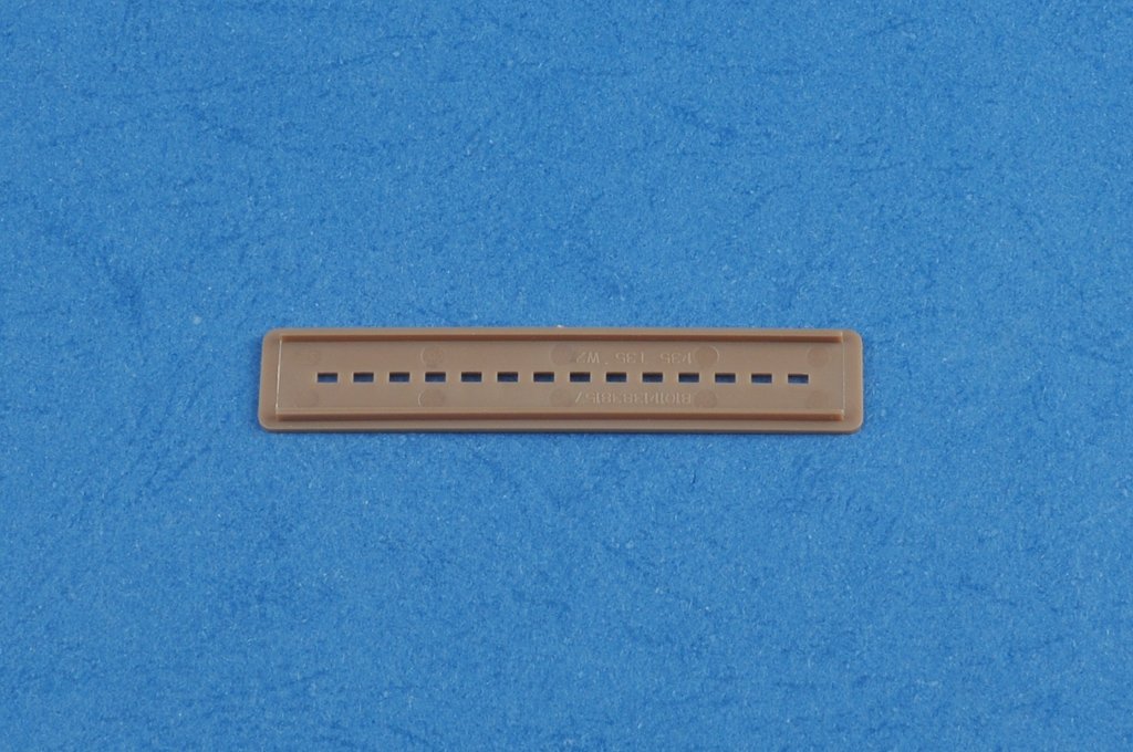 Hobby Boss 81011 Soviet T-35 Heavy Tank Track Links 1/35 – Bild 6
