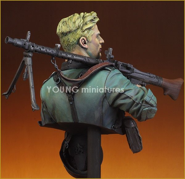 Young Miniatures YM1829 GERMANMG34 GUNNER 1941 1/10 – immagine 6