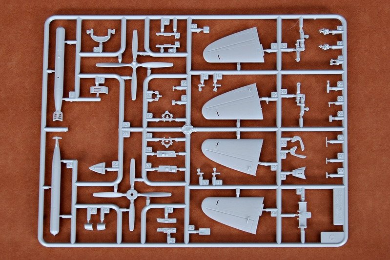 Trumpeter 01619 BRITISH WYVERN S.4 1/72 – zdjęcie 6
