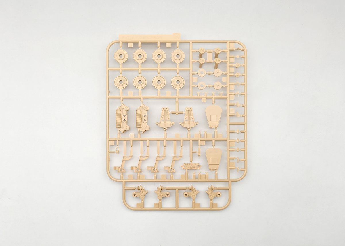 Amusing Hobby 35A042 FV221 Caernarvon British Heavy Tank 1/35 – Bild 13