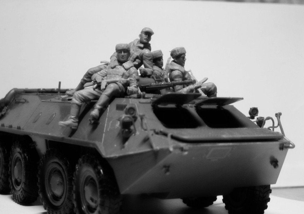 ICM 35637 Soviet Armored Carrier Riders (1979-1991) 1/35 – Bild 2