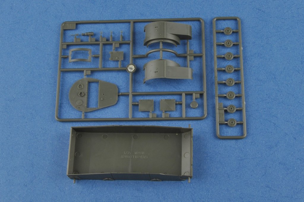 Hobby Boss 83810 Soviet T-26 Light Infantry Tank Mod.1936-1937 1/35 – imagen 5