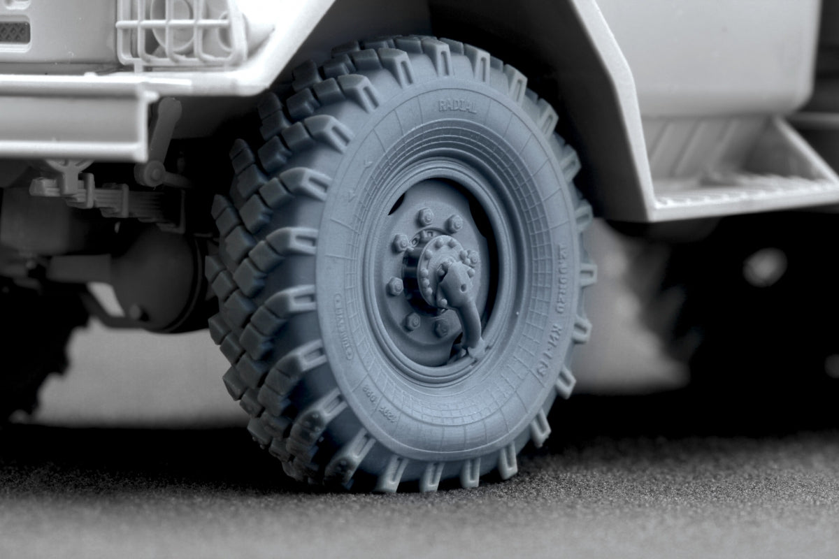 ScaleX WM 35017S ZIL 131 Sagged wheel set (for ICM) 1/35