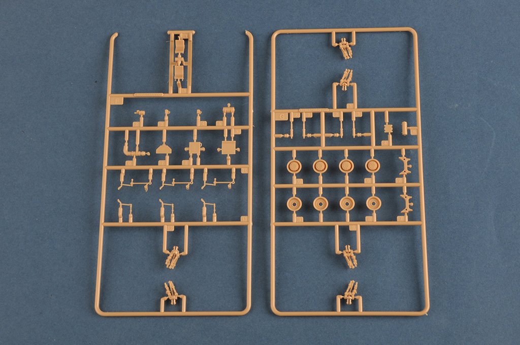 Hobby Boss 82952 15U175 TEL of RS-12M1 Topol-M ICBM complex 1/72 – zdjęcie 14