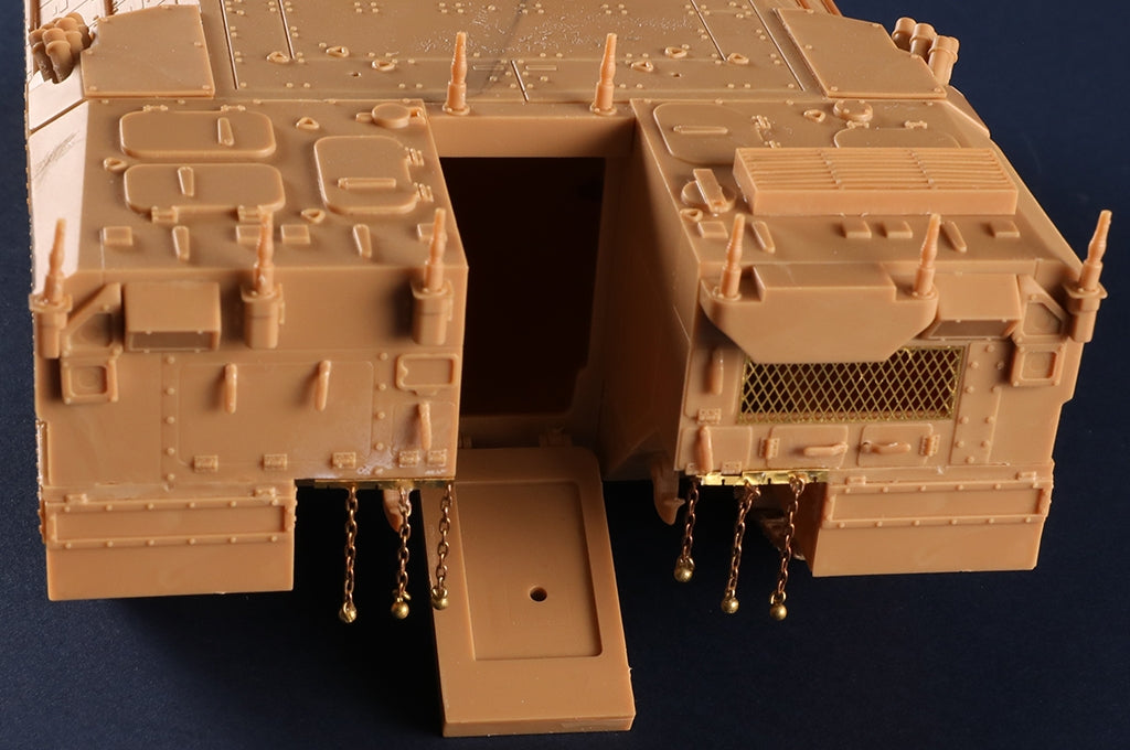 Hobby Boss 84525 I.D.F. Namer-2 IFV 1/35