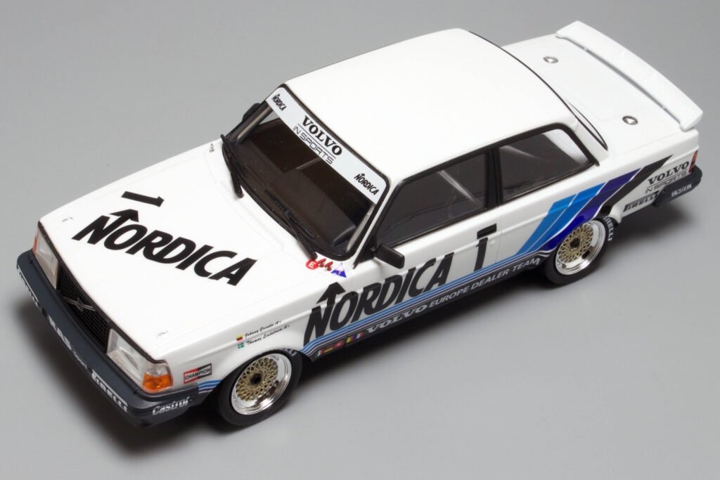 NuNu PN24013 Volvo 240 Turbo &amp;#39;86 ETCC Hockenheim Winner 1/24 – imagen 5