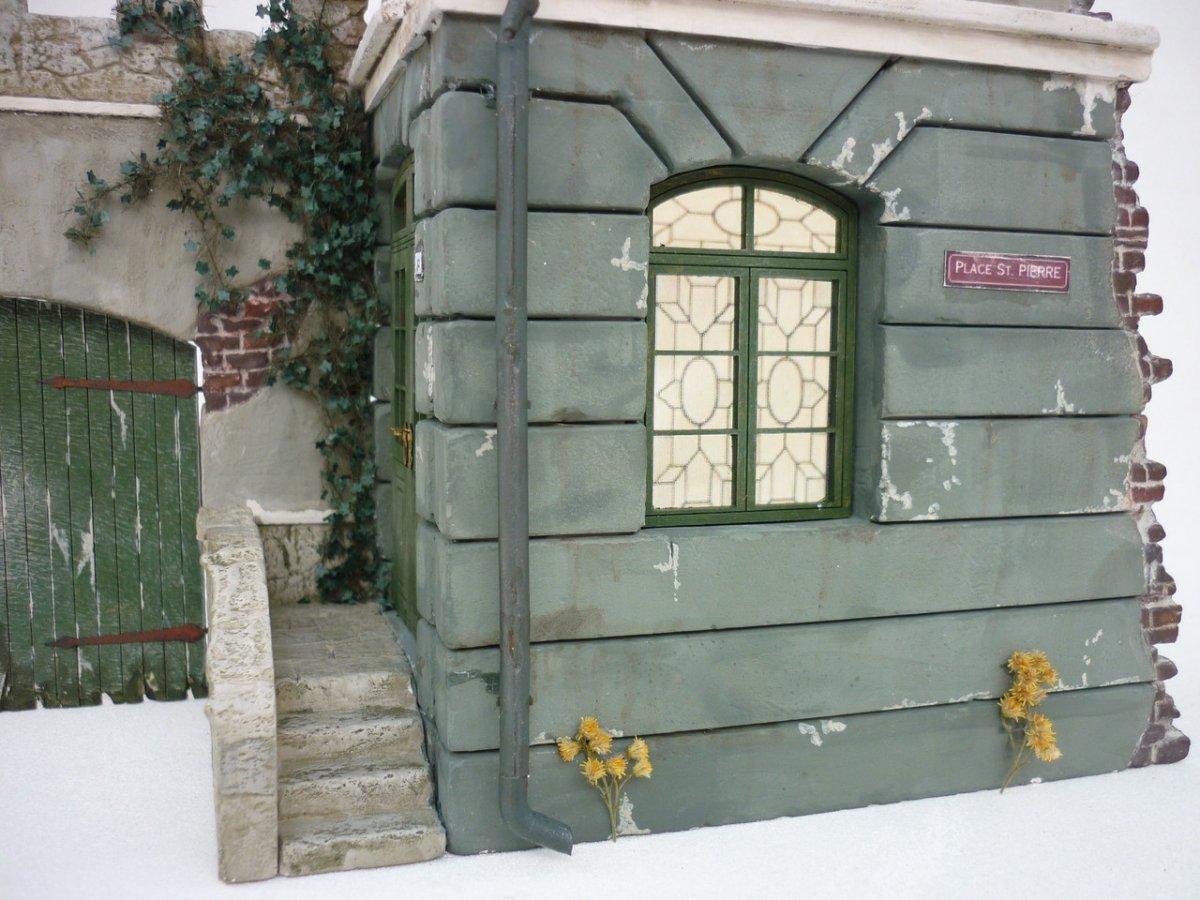 RT-Diorama 35228 Old Mansion 1/35 – immagine 7