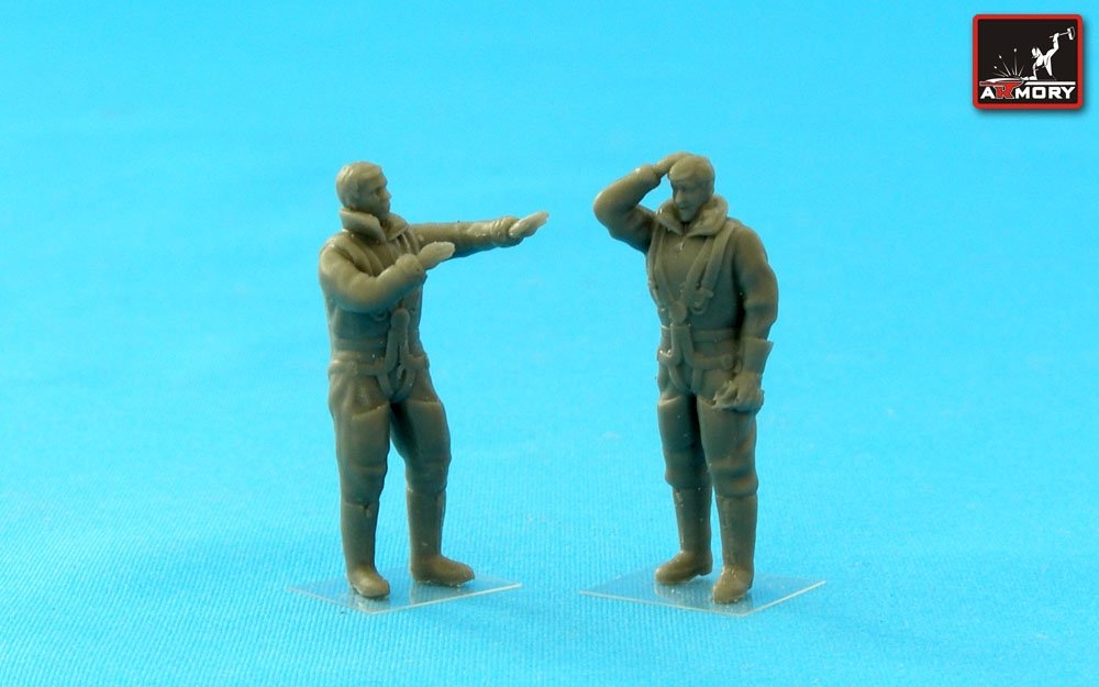 Armory Models F7224a RAF WWII crewmen in high altitude outfit – “Flight Stories” 1/72 – imagen 2