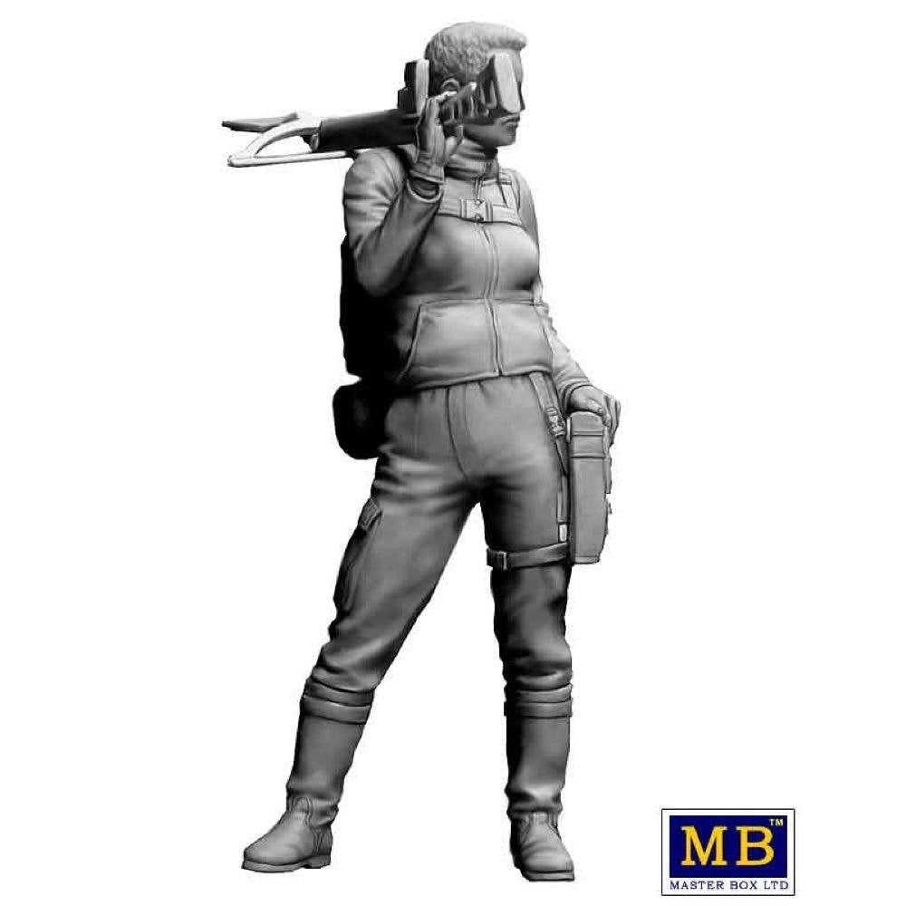 Master Box 35214 Post-apocalyptic fiction. Desert Battle Series. Skull Clan - Long distance raid. Kit No.2 A new leader. Hanna 1/35 – image 4