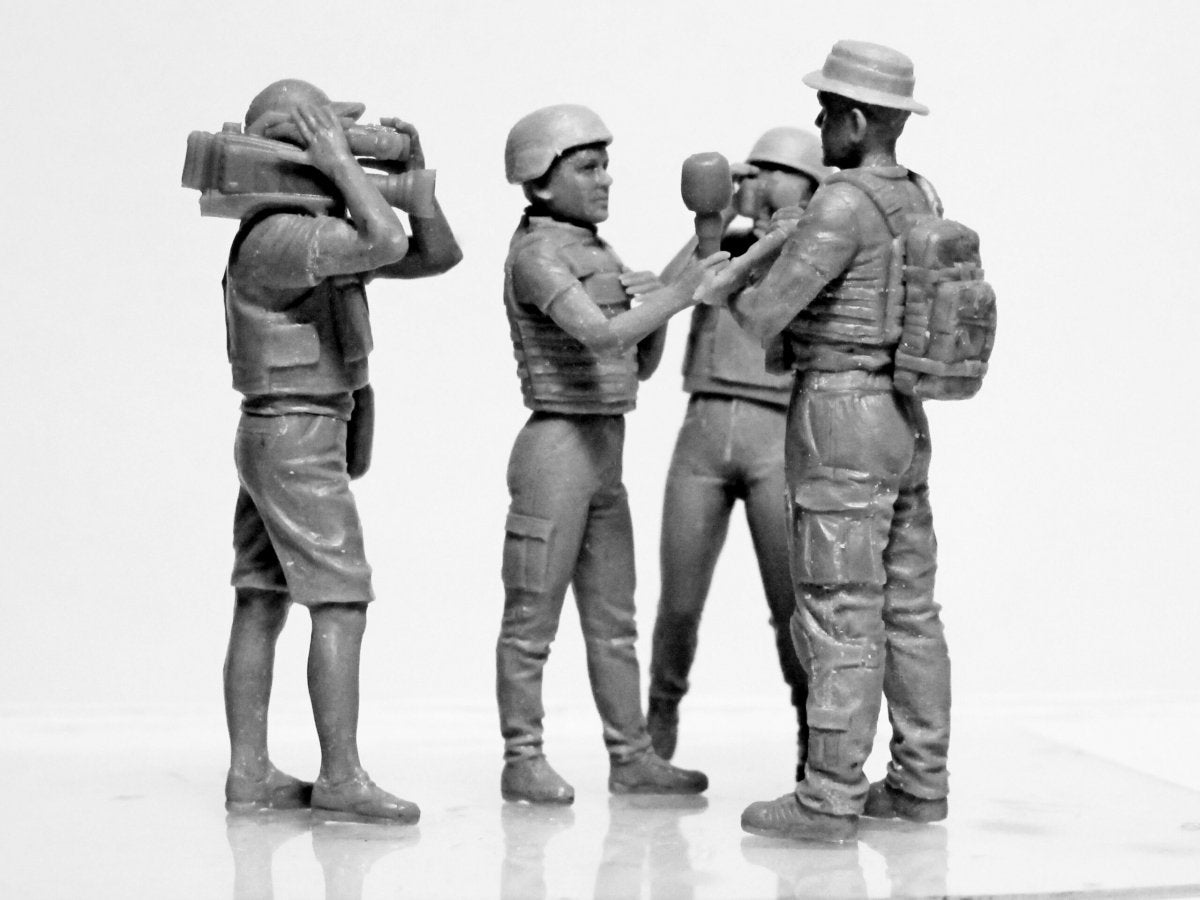 ICM 35751 Journalists in War 1/35 – image 9