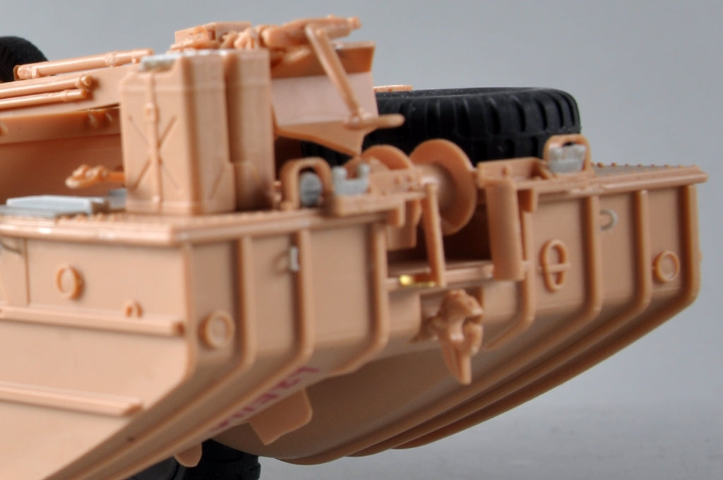 I Love Kit 63540 GMC DUKW-353 with 105mm Howitzer 1/35 – imagen 11