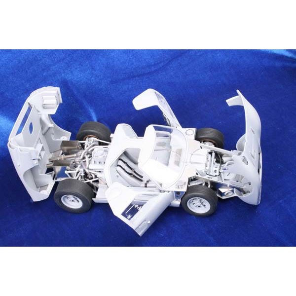 KA Models KS-00007 GT40 SUPER DETAIL-UP DELUXE PACK for Trumpeter 1/12 – Bild 11