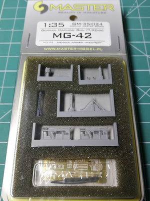 Master GM-35-024 MG-42 - niemiecki karabin maszynowy (7.92mm) - kompletny karabin - zawiera elementy toczone, żywiczne, fototrawione (1 szt.) 1/35 – imagen 7