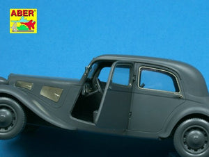 Aber 35231 Citroen Traction 11CV Staff Car 1/35 – imagen 8