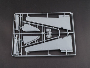 Trumpeter 02829 C-48C Skytrain Transport Aircraft 1/48 – immagine 2