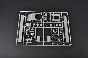 Trumpeter 01570 Soviet KV-122 Heavy Tank 1/35 – Bild 8