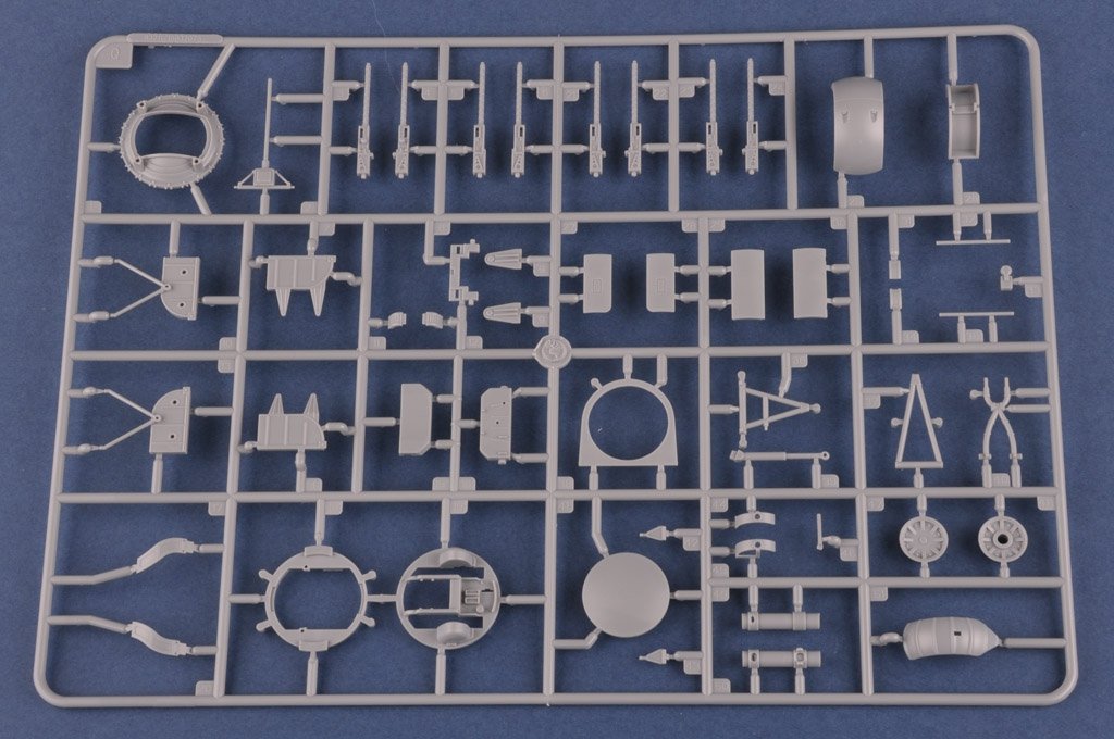 Hobby Boss 83211 B-24J Liberator 1/32 – immagine 15
