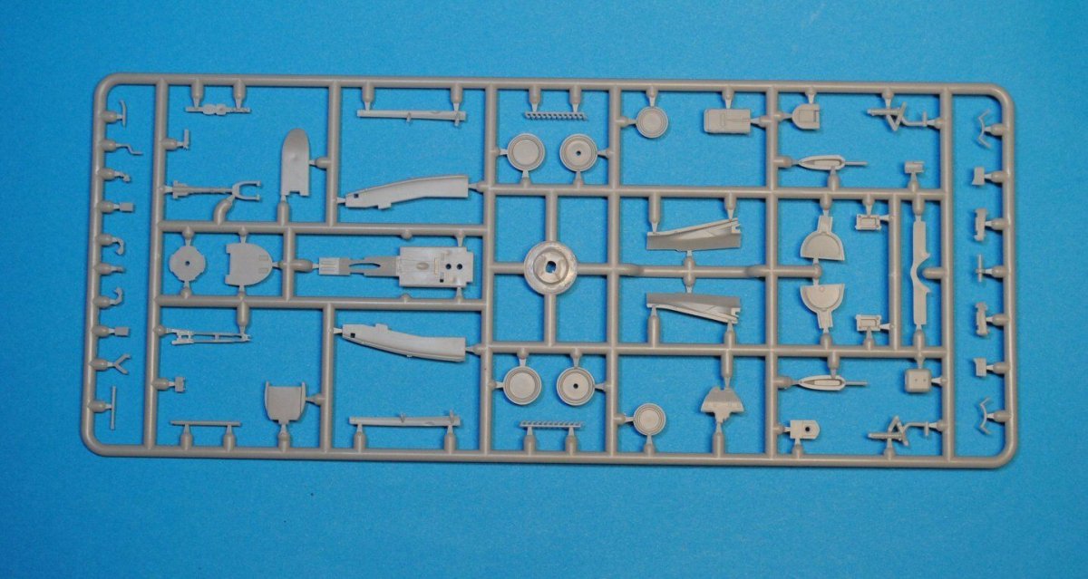 Dora Wings 72005 Bell P-63E-1-BE Kingcobra 1/72 – imagen 6