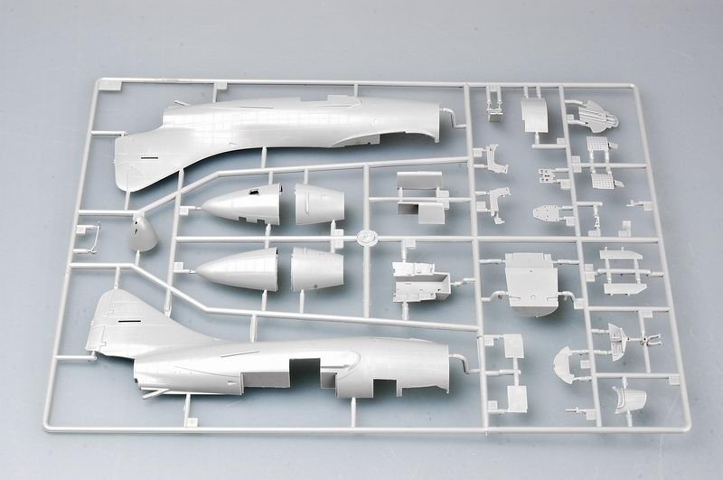 Trumpeter 02834 US.NAVY F9F-3 PANTHER 1/48 – imagen 3