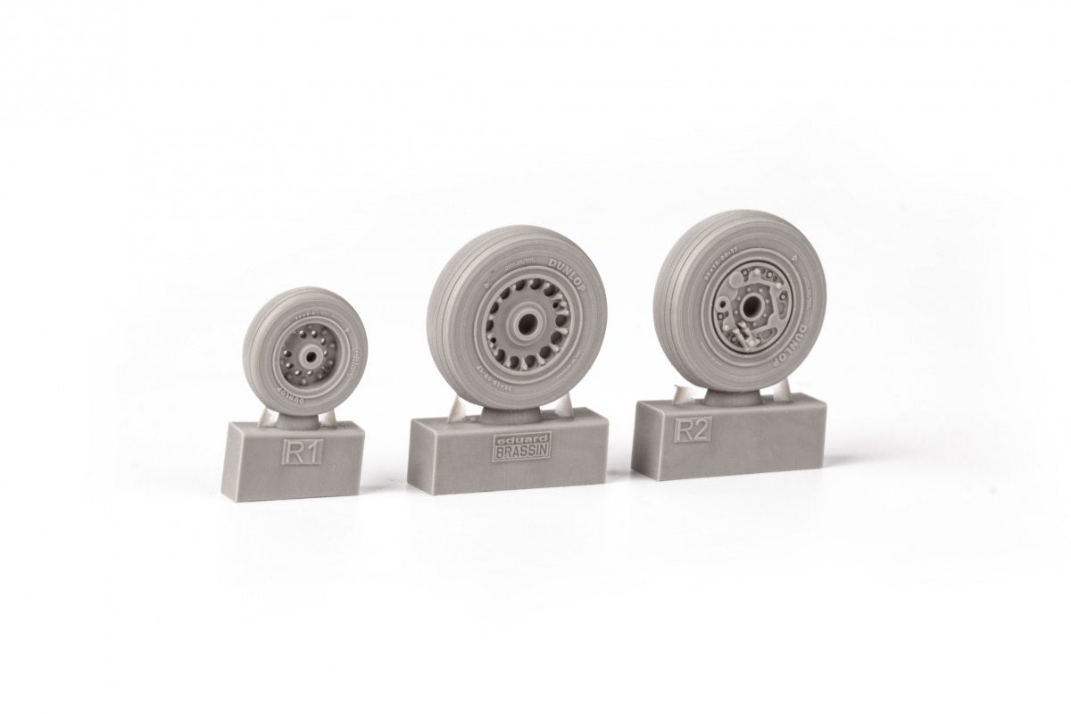 Eduard 648814 Buccaneer S.2C/ D wheels AIRFIX 1/48 – imagen 4