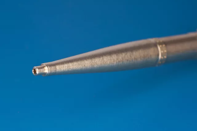 Canons Hispano 20 mm RB Model 32AB09 pour Spitfire (ailes E et C) : 2 canons et 2 emplacements, échelle 1/32  – image 2