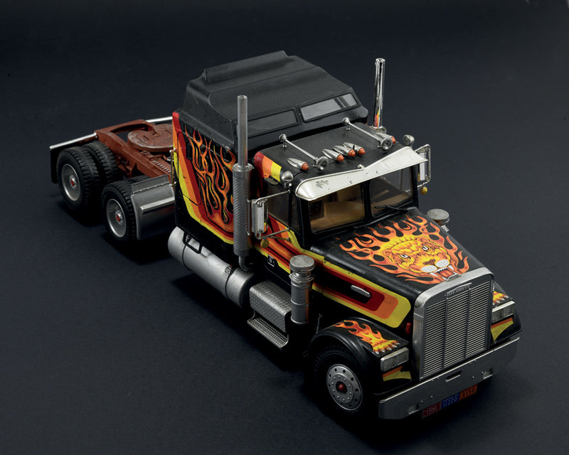 Italeri 90785 Freightliner Aerodyne 1/24 – imagen 3