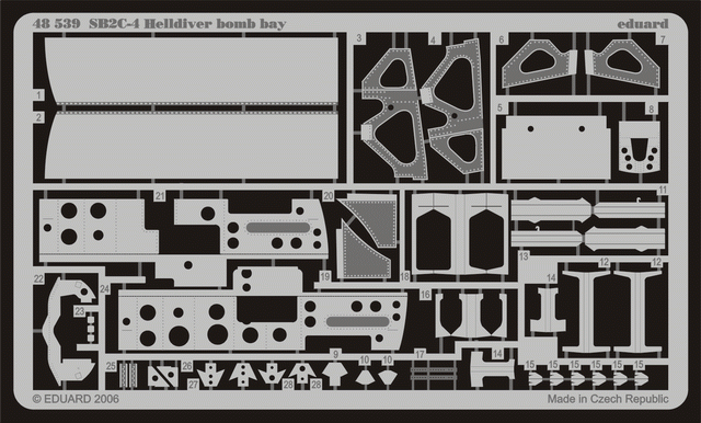 Eduard BIG4870 SB2C-4 1/48 MONOGRAM, REVELL – imagen 7