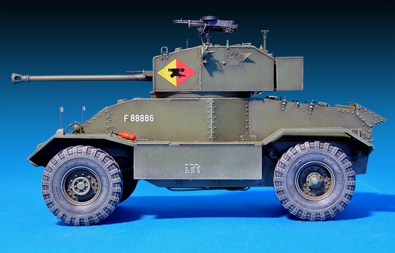 MiniArt 35159 AEC Mk.III ARMOURED CAR 1/35 – immagine 4