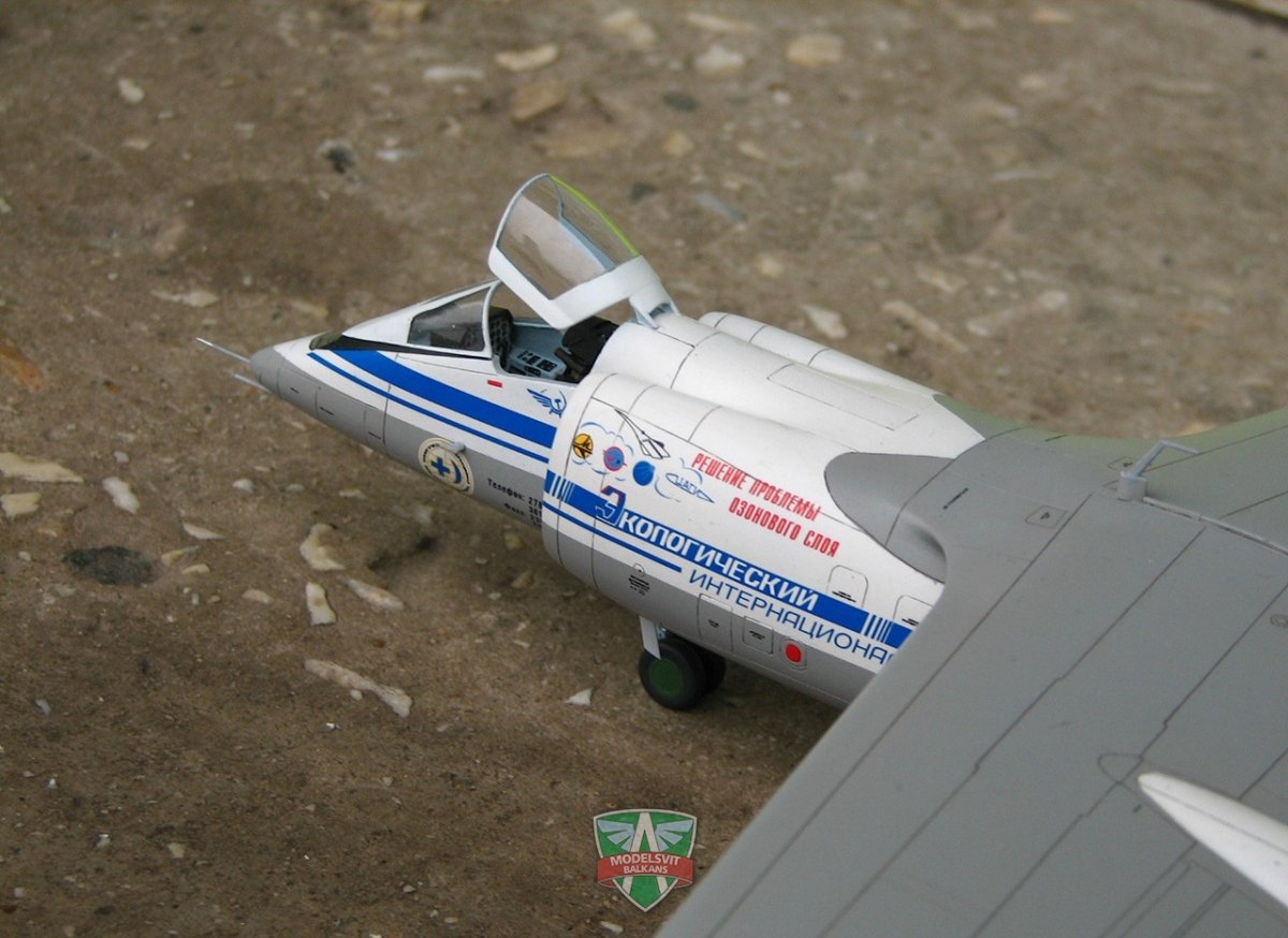 Modelsvit 72024 Myasishev M-17 &amp;quot;Stratosphera&amp;quot; 1/72 – Bild 9