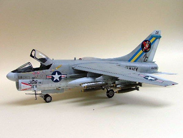 Hasegawa B8 A-7A Corsair II 1/72 – Bild 4