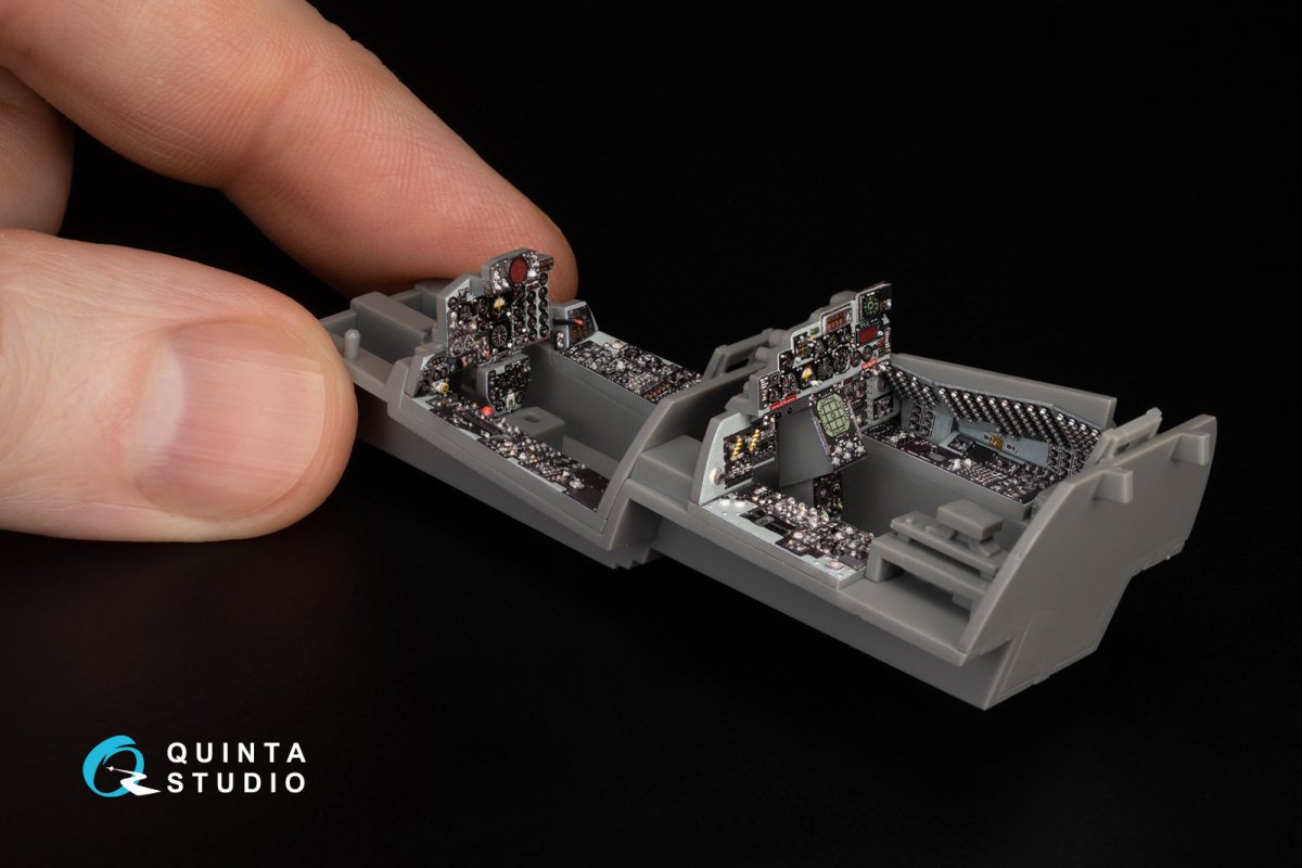 Quinta Studio QDS-48371 F-4E with DMAS 3D-Printed &amp;amp; coloured Interior on decal paper (Meng) (Small version) 1/48 – Bild 12