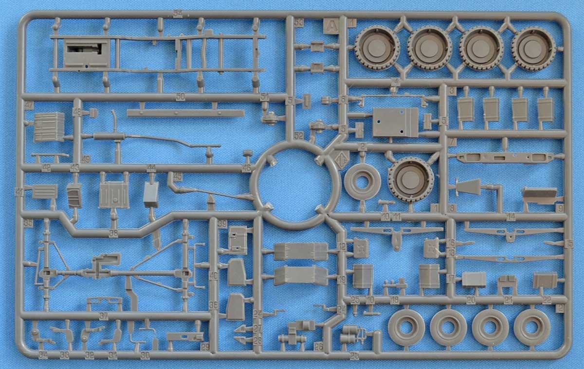 ACE 72458 JACAM 4x4 Unimog for long-range patrol missions 1/72 – Bild 2