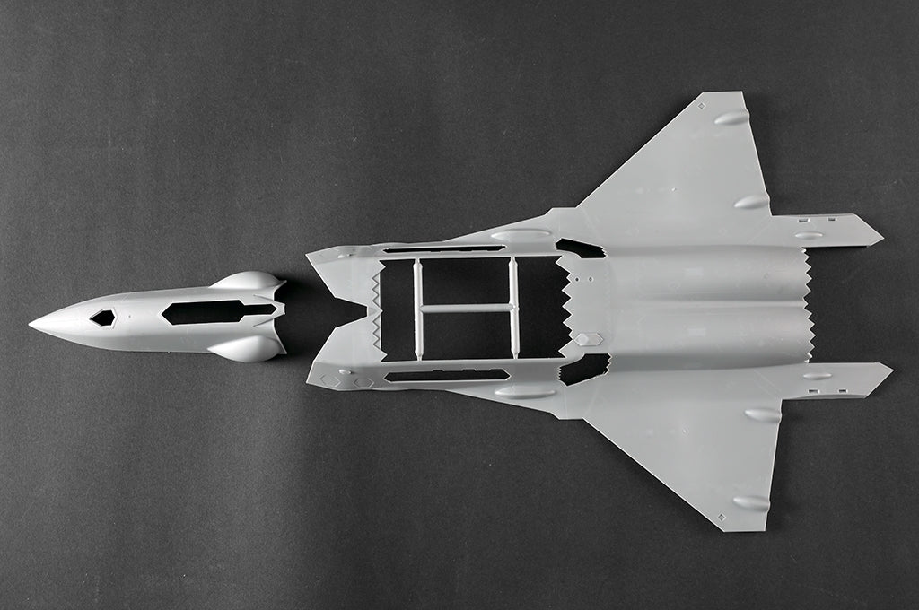 Trumpeter 05864 Chinese J-20S Mighty Dragon 1/48