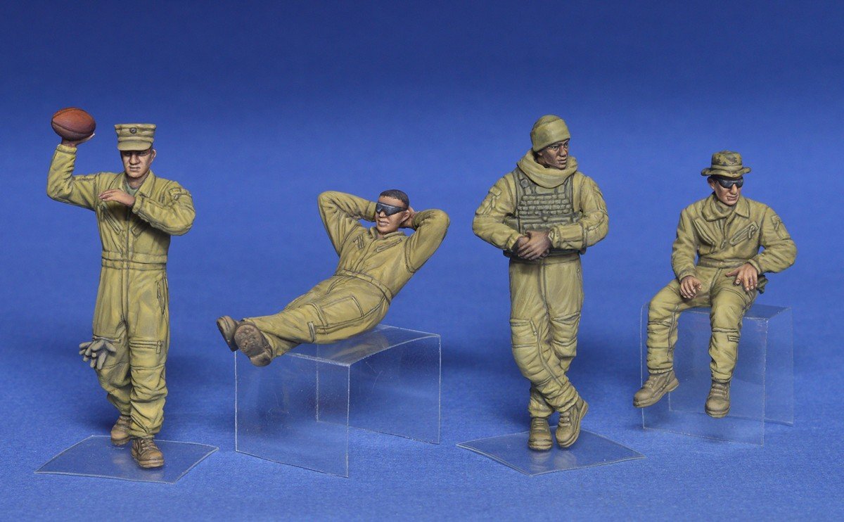 MiniArt 37049 USMC TANK CREW AT REST 1/35 – zdjęcie 2