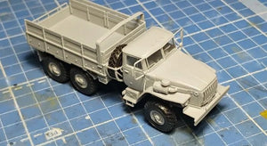Zvezda 5050 Ural-4320 1/72 – zdjęcie 3