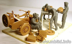 Master Box 3560 Équipe de réparation de motos allemandes (1/35) – image 8