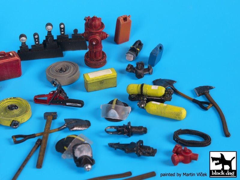 Black Dog T35144 Firefighters equipment accessories set 1/35 – imagen 3
