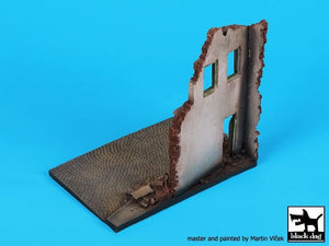 Socle de ruines de maison Black Dog D48001 au 1/48 – image 2