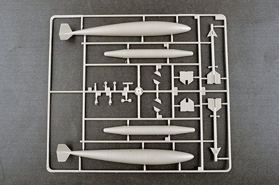Trumpeter 02246 F-100F Super Saber 1/32 – image 10