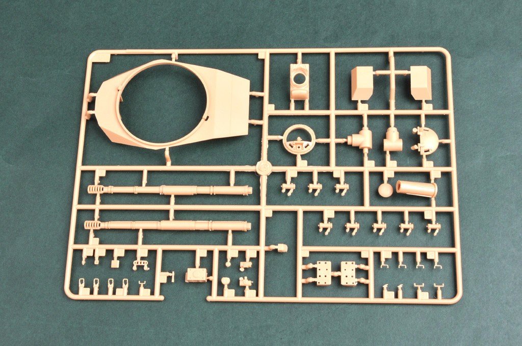 Hobby Boss 82485 PLA PTL02 Wheeled Tank Destroyer 1/35 – imagen 5