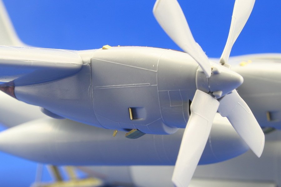 Eduard 72461 C-130H exterior 1/72 ITALERI – imagen 8