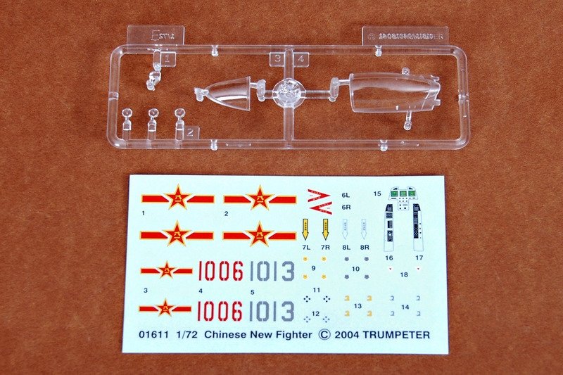 Trumpeter 01611 J-10 Fighter Aircraft 1/72 – immagine 7