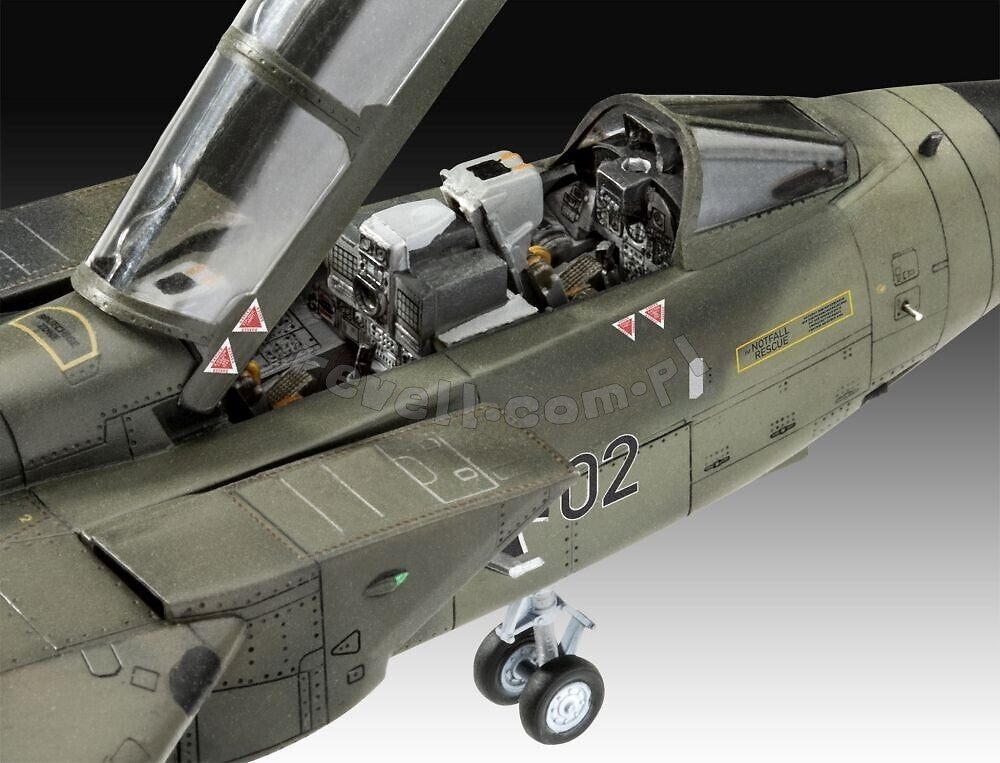 Revell 03801 Tornado Twin Pack - 50 Anniversary Panavia Tornado 1/72 – immagine 10