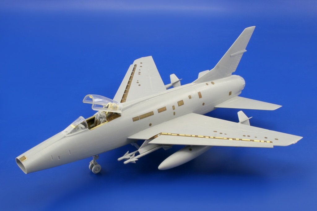 Eduard 48660 F-100D exterior 1/48 Trumpeter – imagen 3
