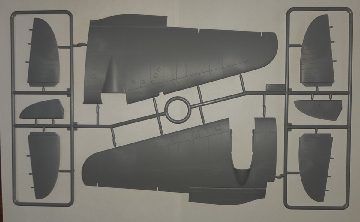ICM 48263 He 111H-16, WWII German Bomber 1/48 – imagen 3