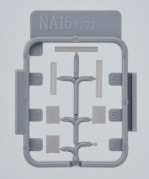 Fine Molds NA16 Lance-feux de formation et lance-leurres pour chasseur à réaction F-15 1/72 – image 3