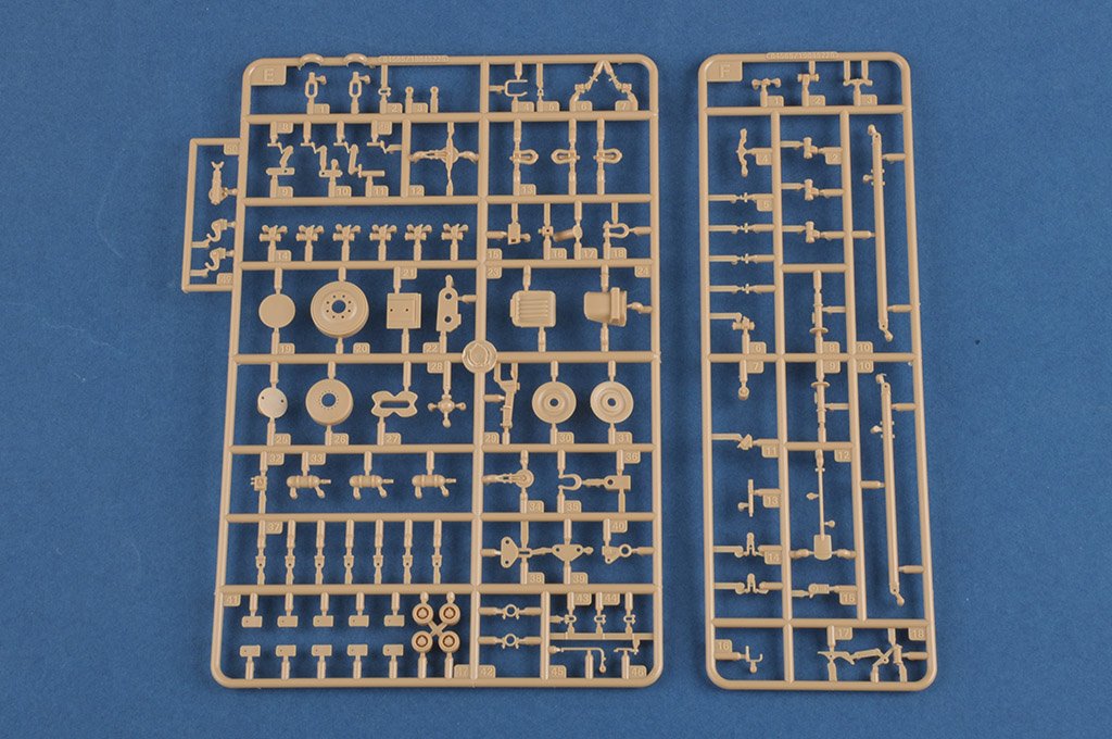 Hobby Boss 84565 Véhicule blindé de secours allemand moderne BPz3 « Buffalo » 1/35 – image 10