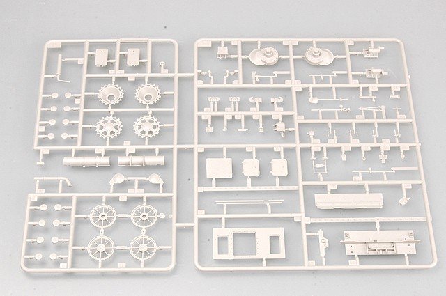 Trumpeter 00362 German Pz.Kpfw IV Ausf D/E Fahrgestell 1/35 – imagen 7
